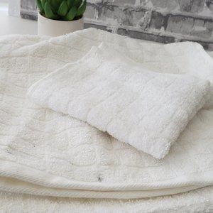 Bath towel and washcloth